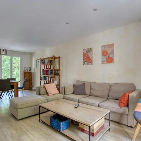 Calme A L'oree Des Bois *