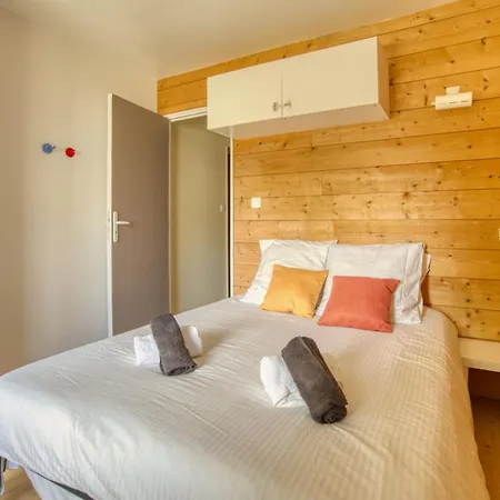 Calme A L'oree Des Bois Voeuil-et-Giget