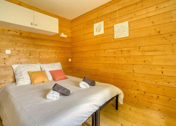 Calme à L'orée Des Bois Hébergement de vacances Voeuil-et-Giget