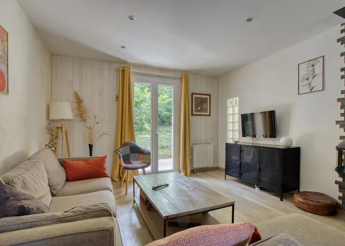 Calme à L'orée Des Bois Hébergement de vacances *